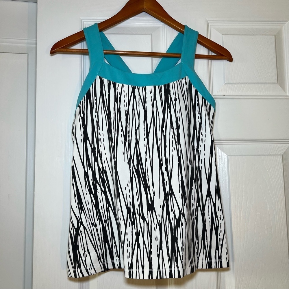 Lucy Powemax Top. Built in Padded Bra, Cross Strap Racer Back